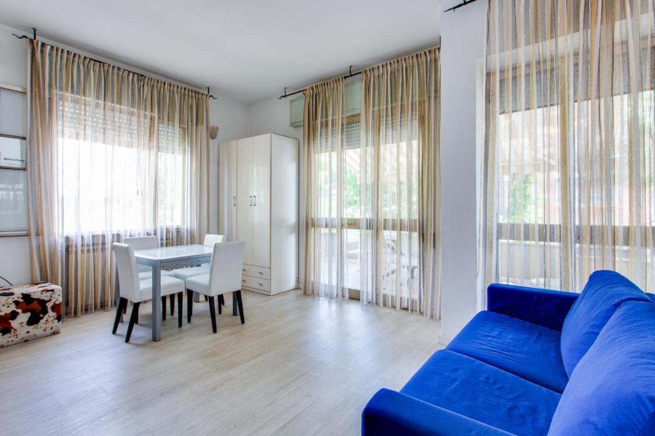 Hotel Flora Milano Marittima Exterior foto